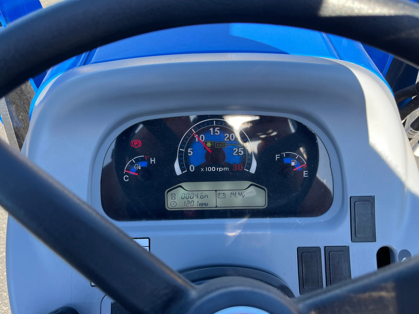 New Holland Workmaster 35 Tractor Loader Backhoe-Hydrostatic Drive